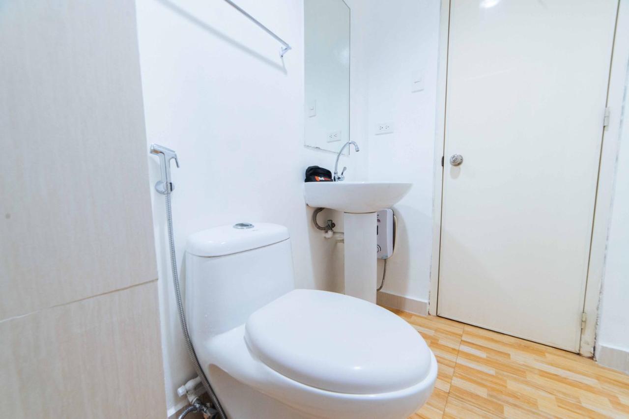 Reddoorz At Bel Air Soho Suites 马卡蒂 外观 照片